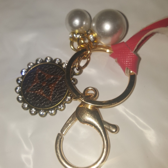 Pink Charms Keychain - Picture 3 of 9